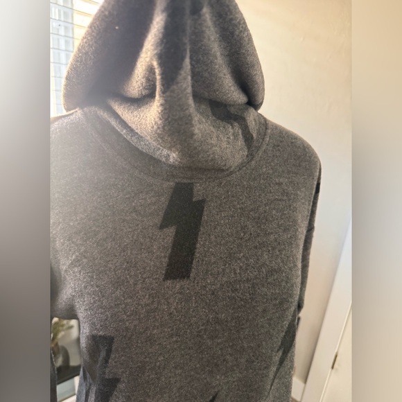 Mystree Hacci Pullover. - Picture 5 of 9